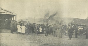 Warde’s Osborne Studio photo of the fire at ER Evans boot shop and house, Burnie. From the Weekly Courier, 1 March 1902, p.17. 